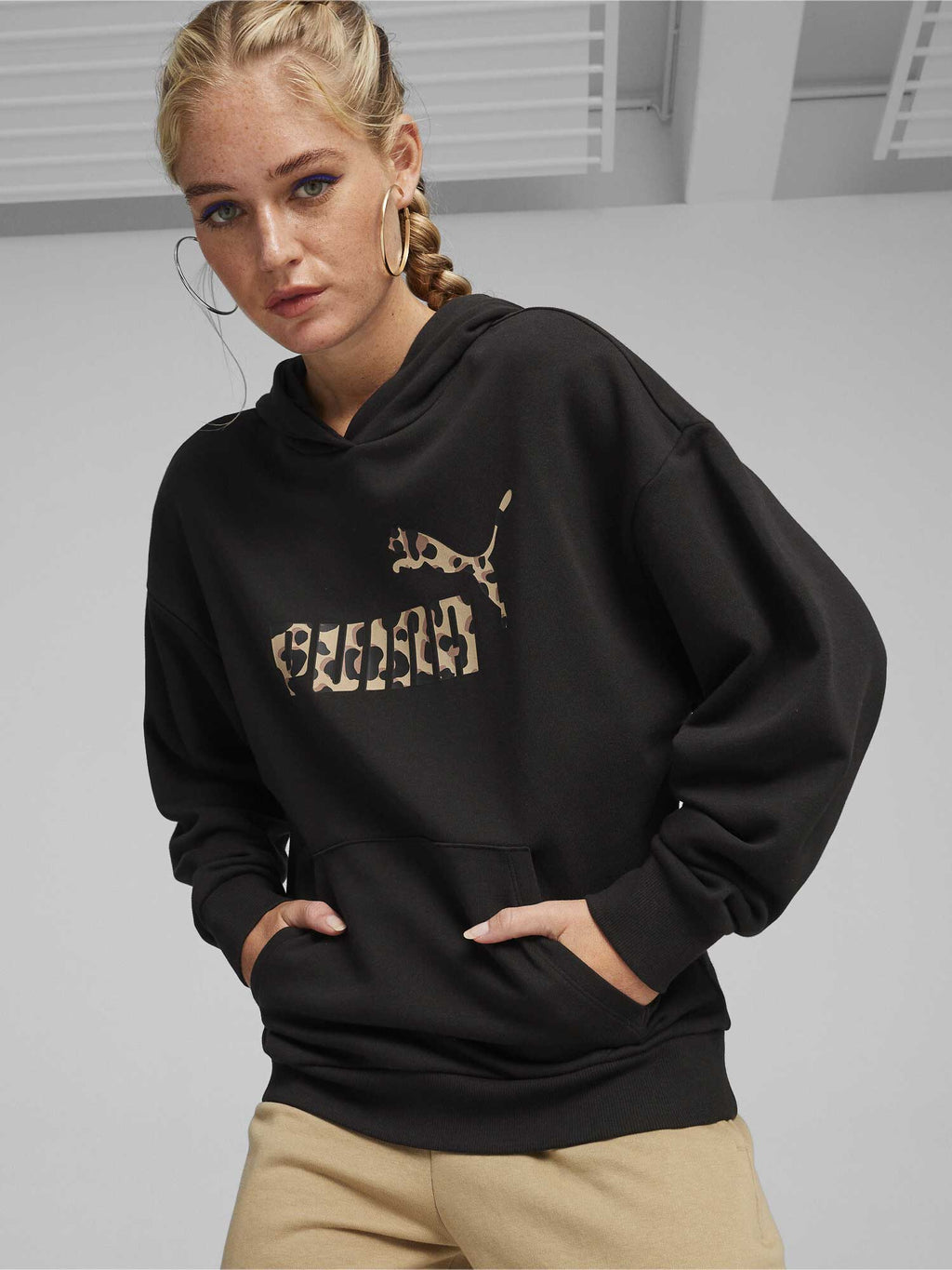 PUMA Суитшърт ESS+ ANIMAL Hoodie TR
