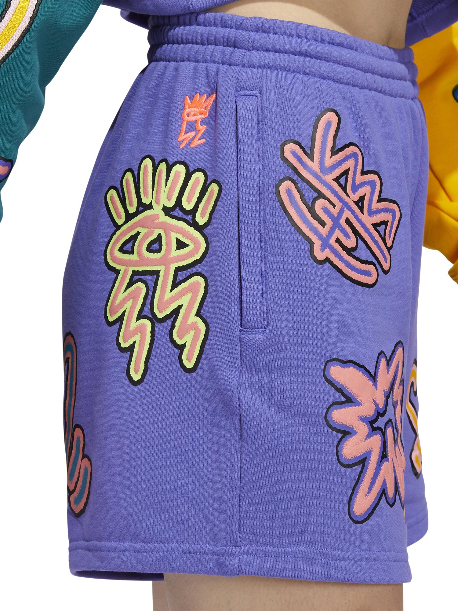 ADIDAS ORIGINALS Къси панталони Love Unites Loose