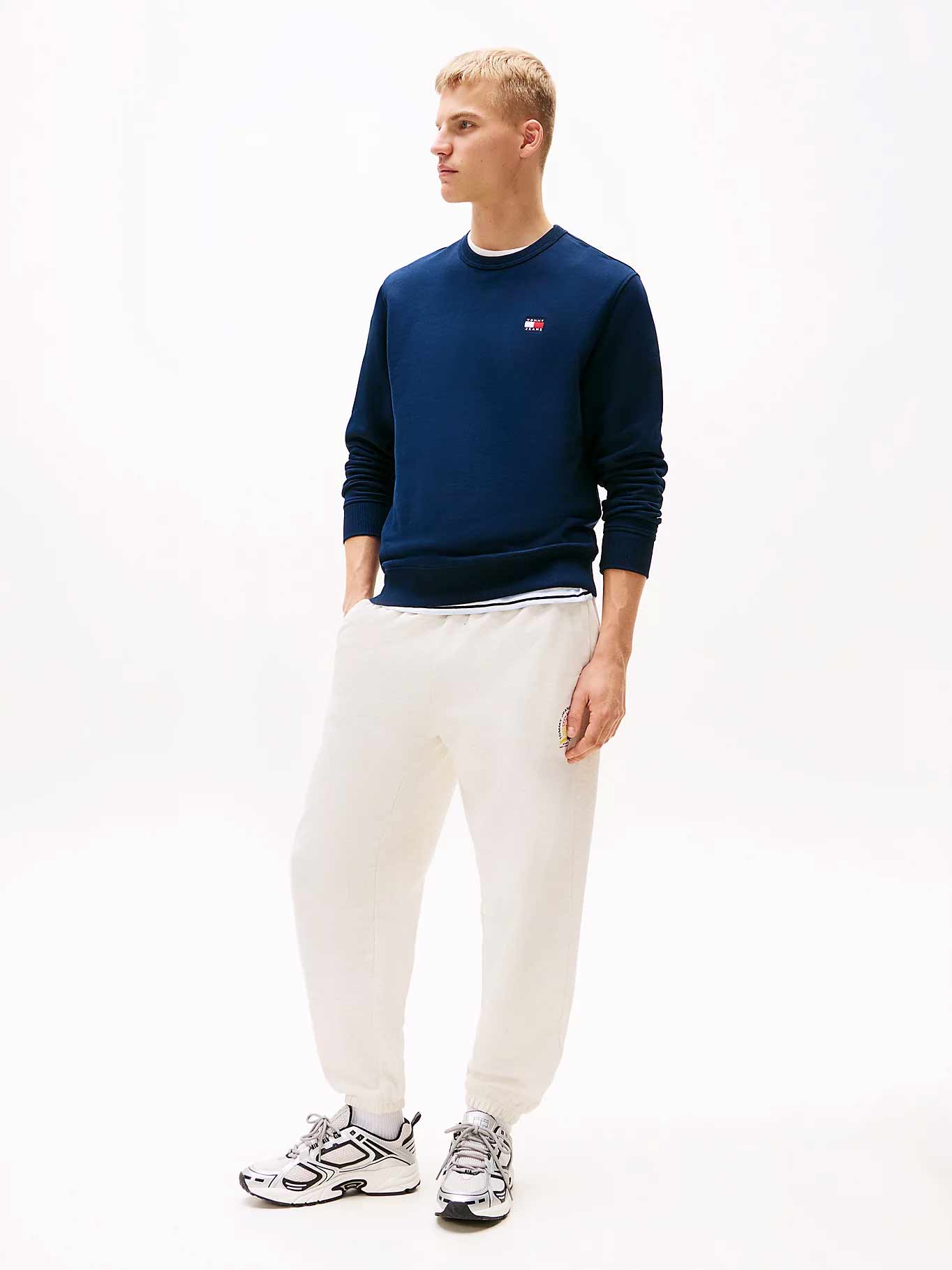 TOMMY JEANS Блуза TJM REG BADGE CREW EXT