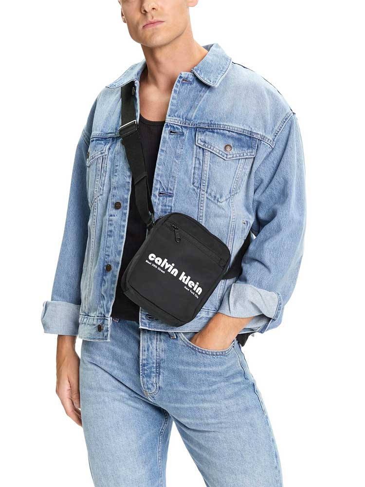 Calvin Klein Jeans Чанта CKJ GRAPHIC CK REPORTER