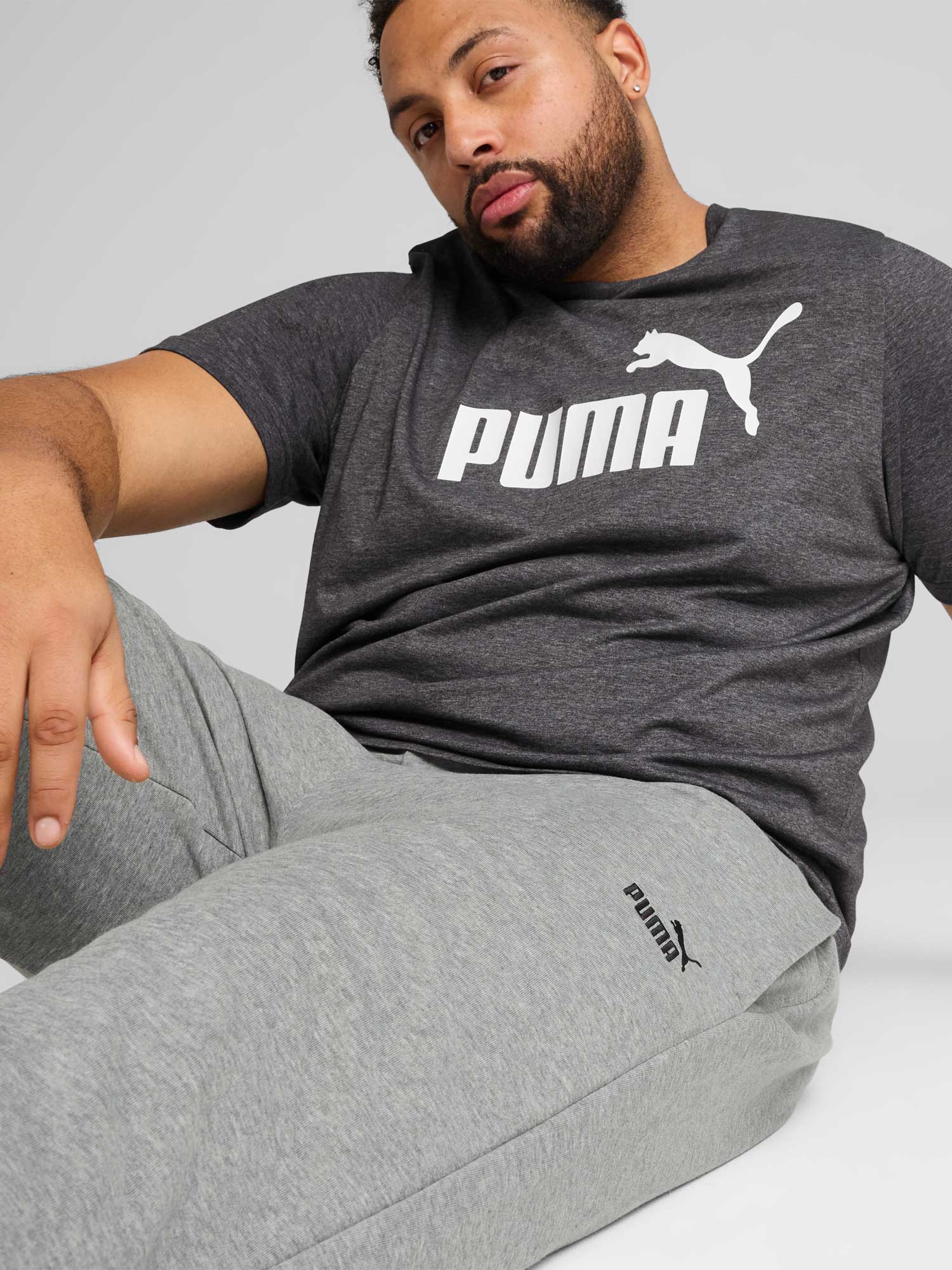 PUMA Спортно долнище ESS No. 1 Logo Sweatpants TR cl