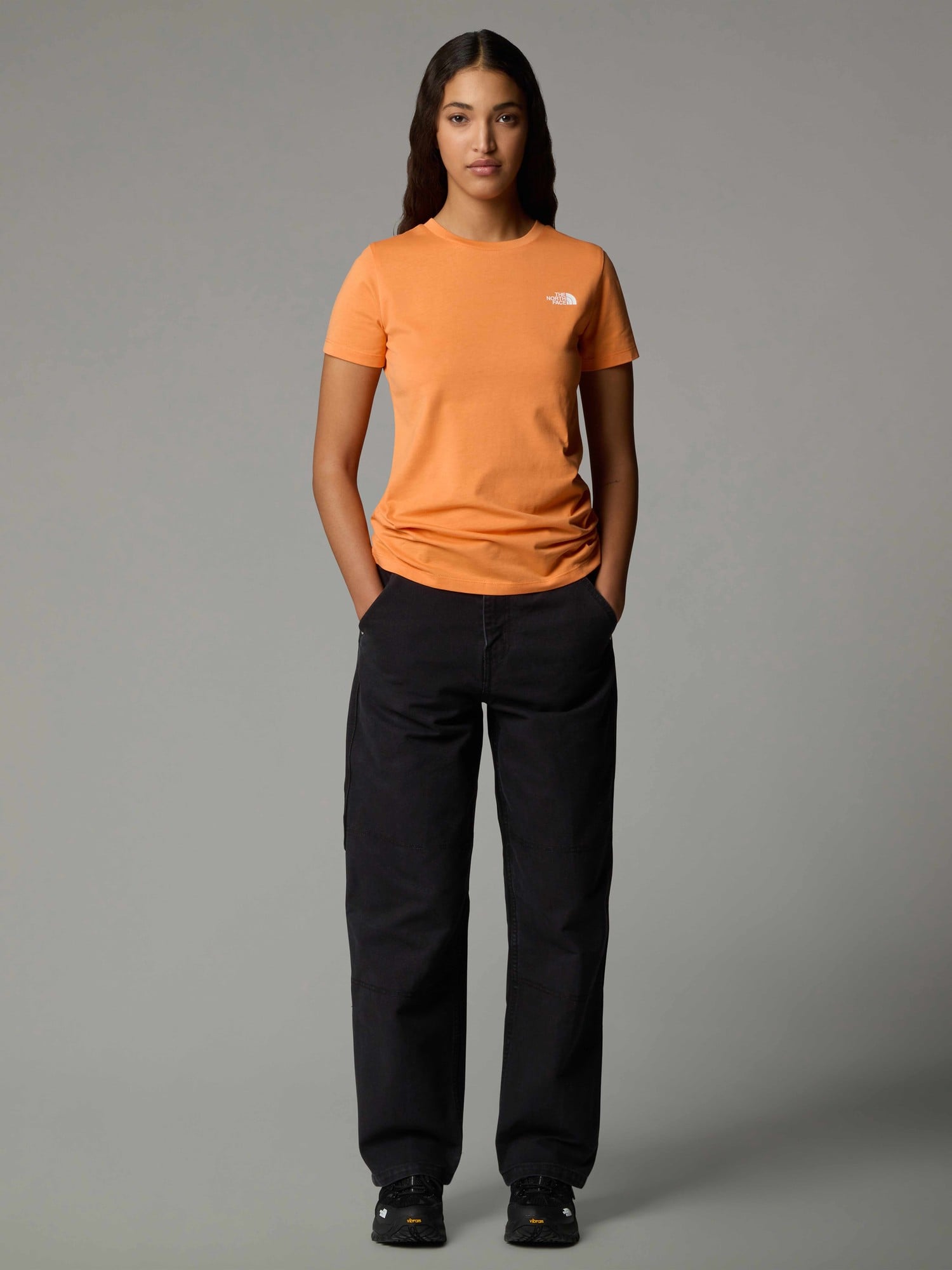 THE NORTH FACE Тениска W SS SD SLIM TEE