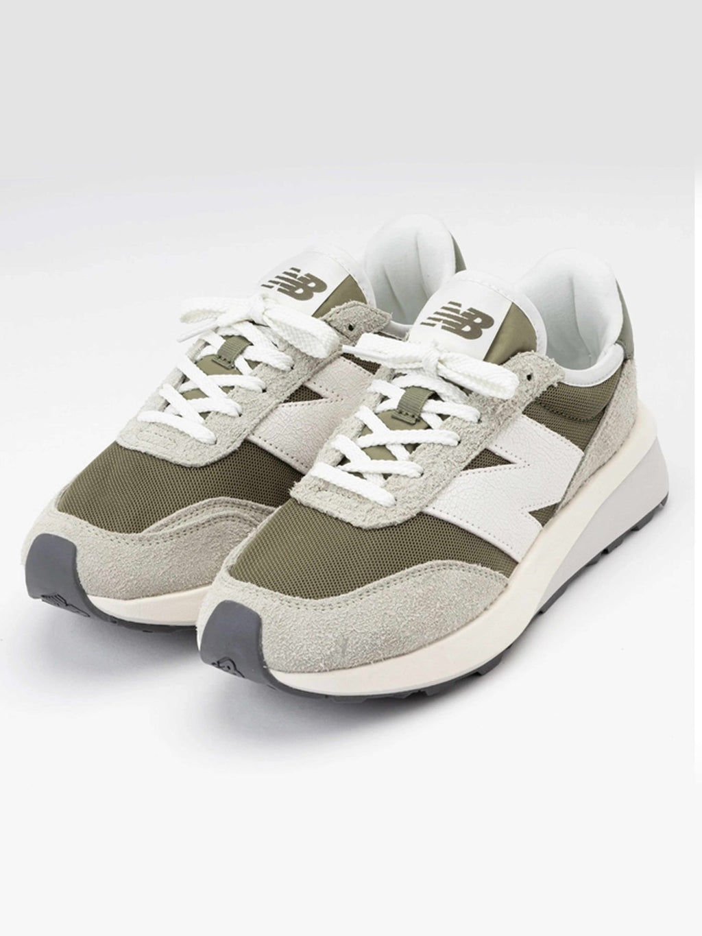 NEW BALANCE Обувки 370