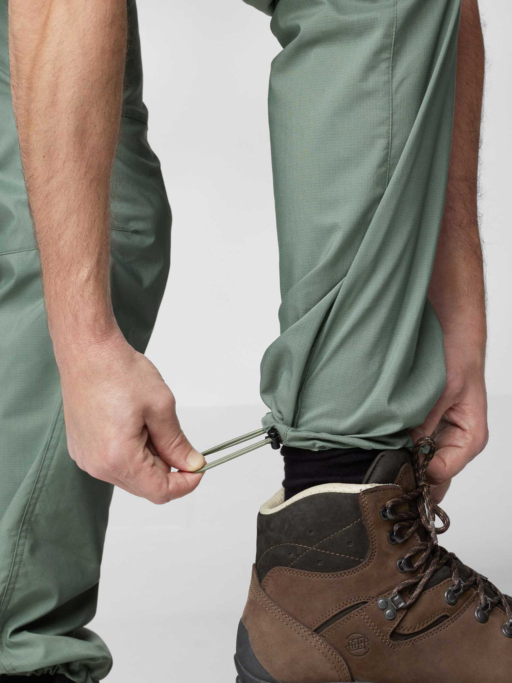 FJALLRAVEN Панталон Abisko Hike Trousers M