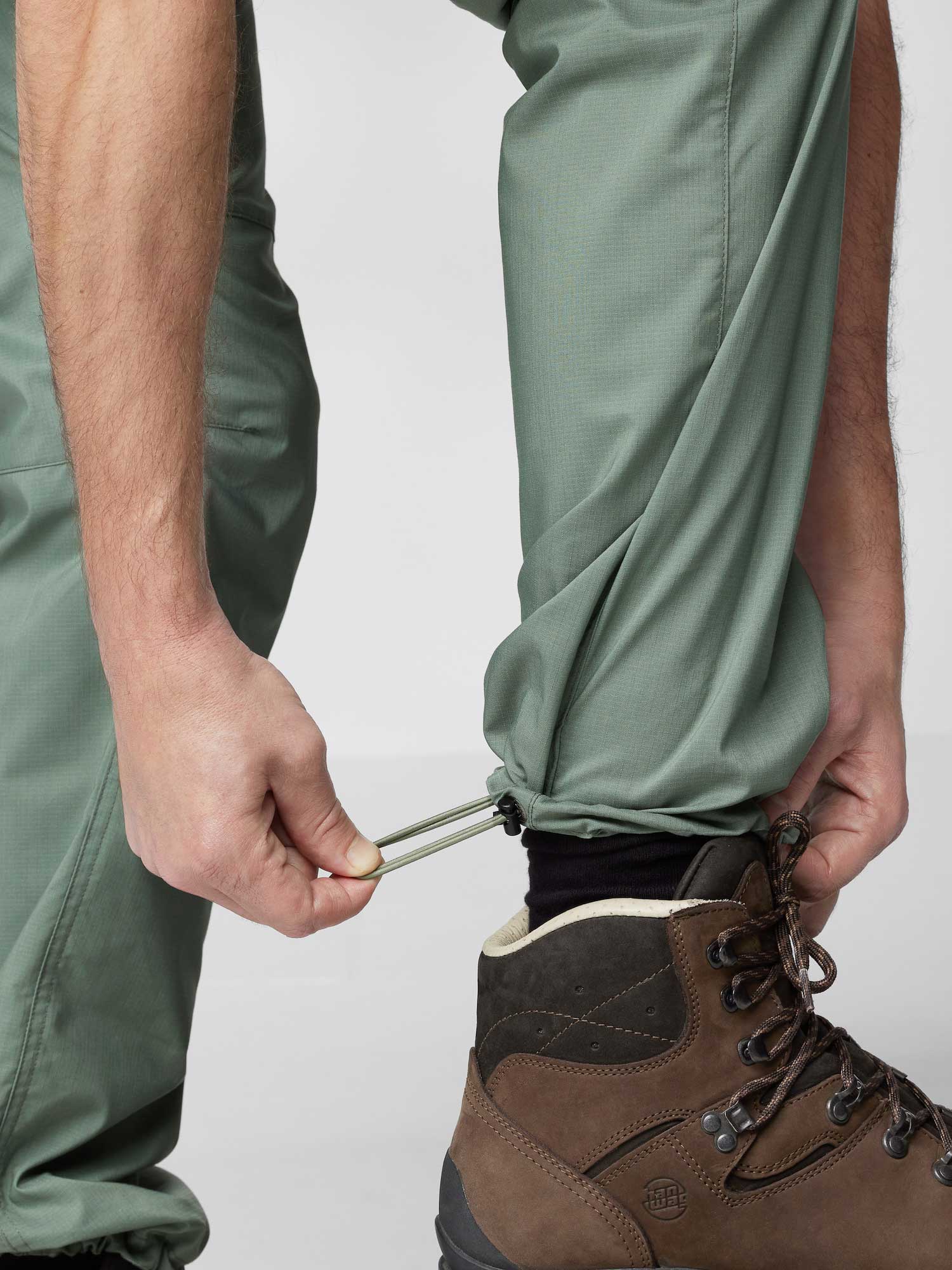 FJALLRAVEN Панталон Abisko Hike Trousers M