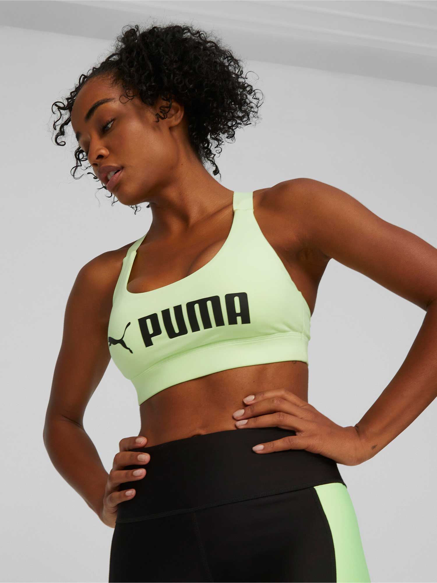 PUMA Спортен сутиен Mid Impact Fit Bra