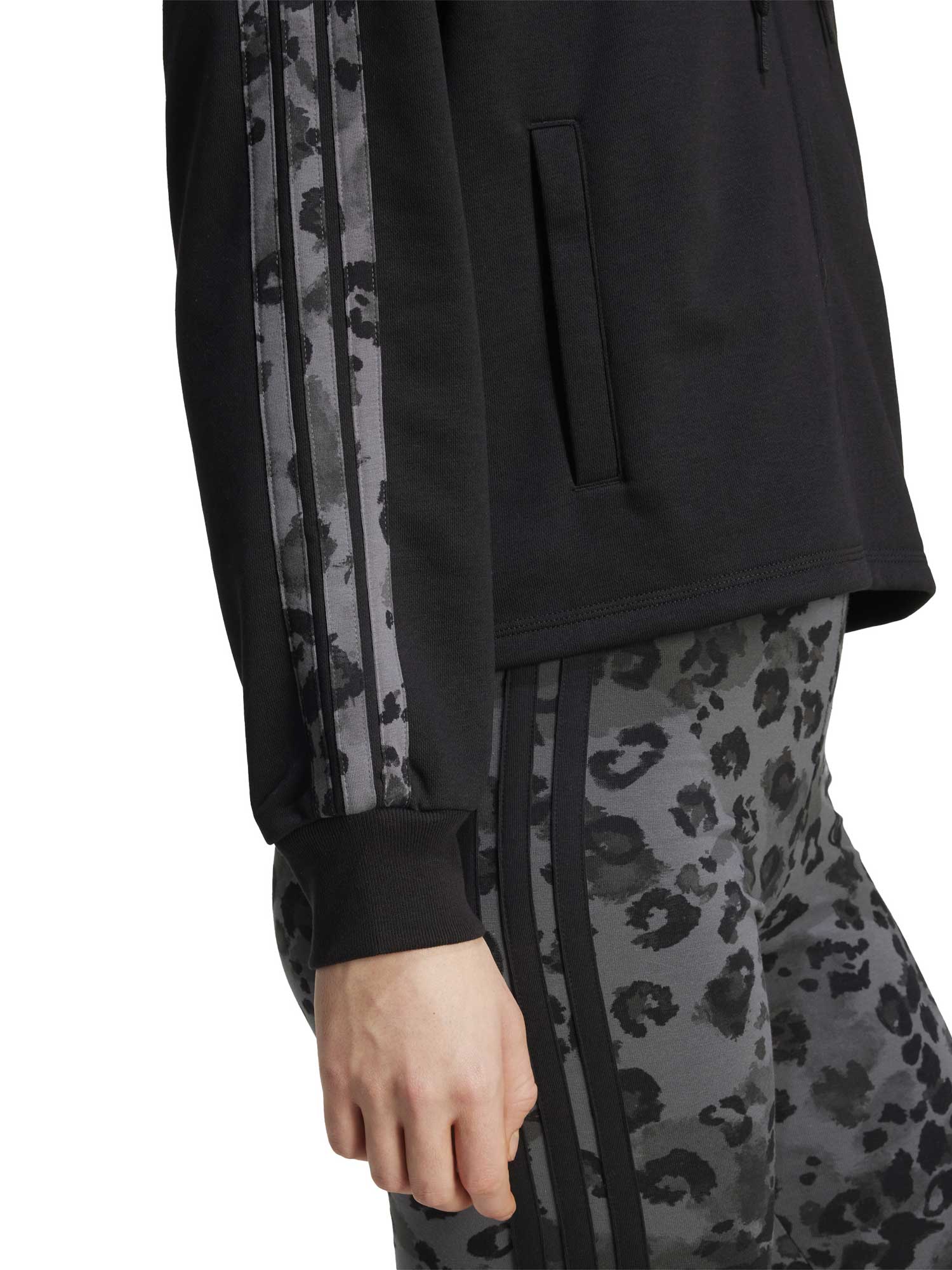 ADIDAS SPORTSWEAR Суитшърт Animal Print 3-Stripes French Terry