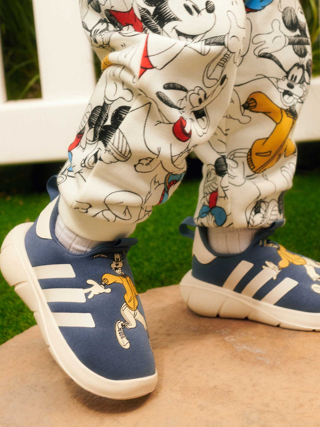 ADIDAS SPORTSWEAR Обувки Disney Monofit
